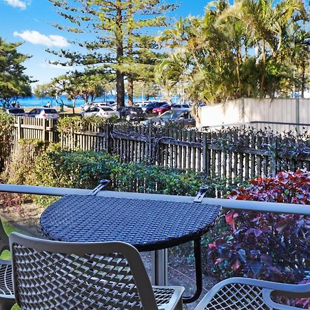 Pacific Regis Beachfront Holiday Apartments Gold Coast Bagian luar foto