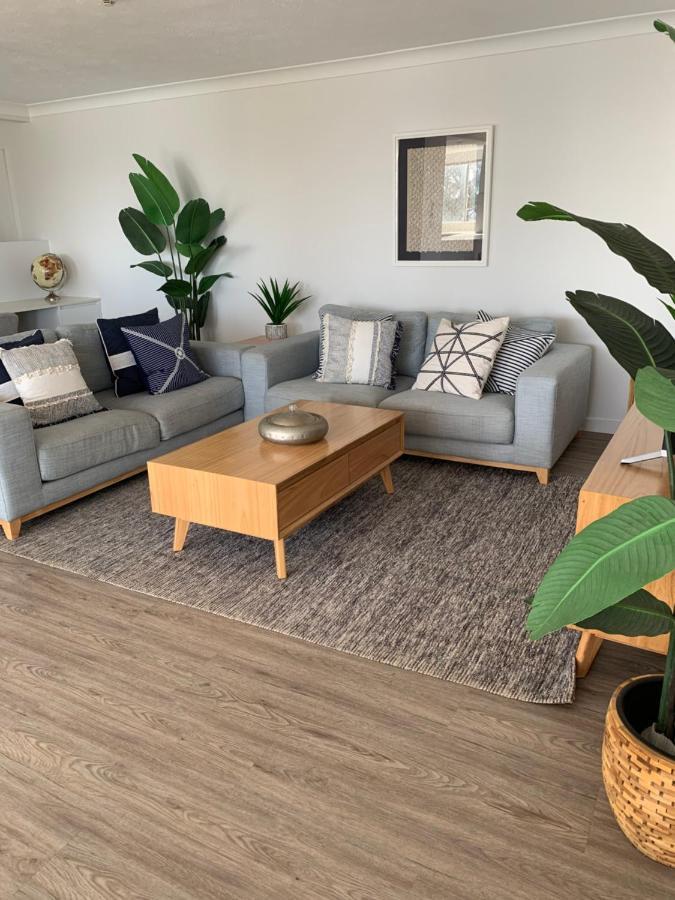 Pacific Regis Beachfront Holiday Apartments Gold Coast Bagian luar foto