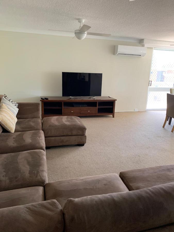 Pacific Regis Beachfront Holiday Apartments Gold Coast Bagian luar foto