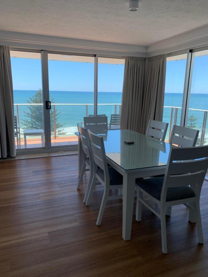 Pacific Regis Beachfront Holiday Apartments Gold Coast Bagian luar foto