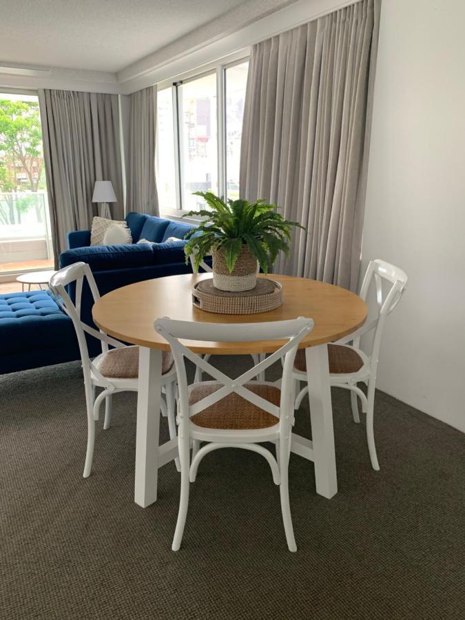 Pacific Regis Beachfront Holiday Apartments Gold Coast Bagian luar foto