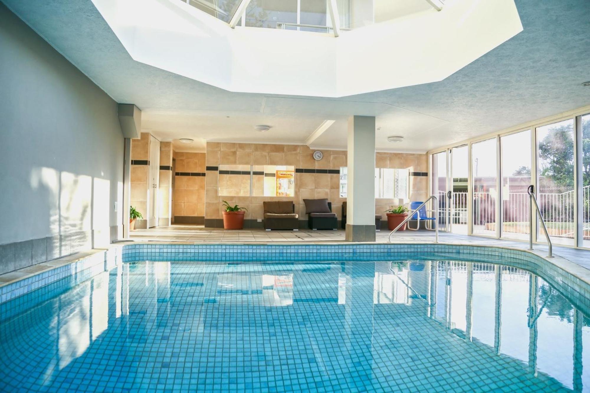 Pacific Regis Beachfront Holiday Apartments Gold Coast Bagian luar foto