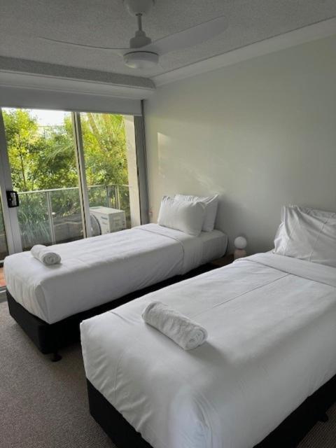 Pacific Regis Beachfront Holiday Apartments Gold Coast Bagian luar foto