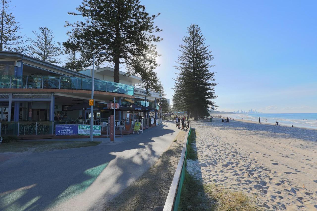 Pacific Regis Beachfront Holiday Apartments Gold Coast Bagian luar foto